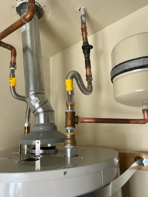 Water heater installation and plumbing repair in Greatwood